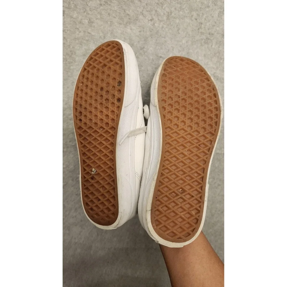 Vans‎ Shoes Wms Size 8.5 White Low Top Faux Leather Skate Casual Sneakers EU 39